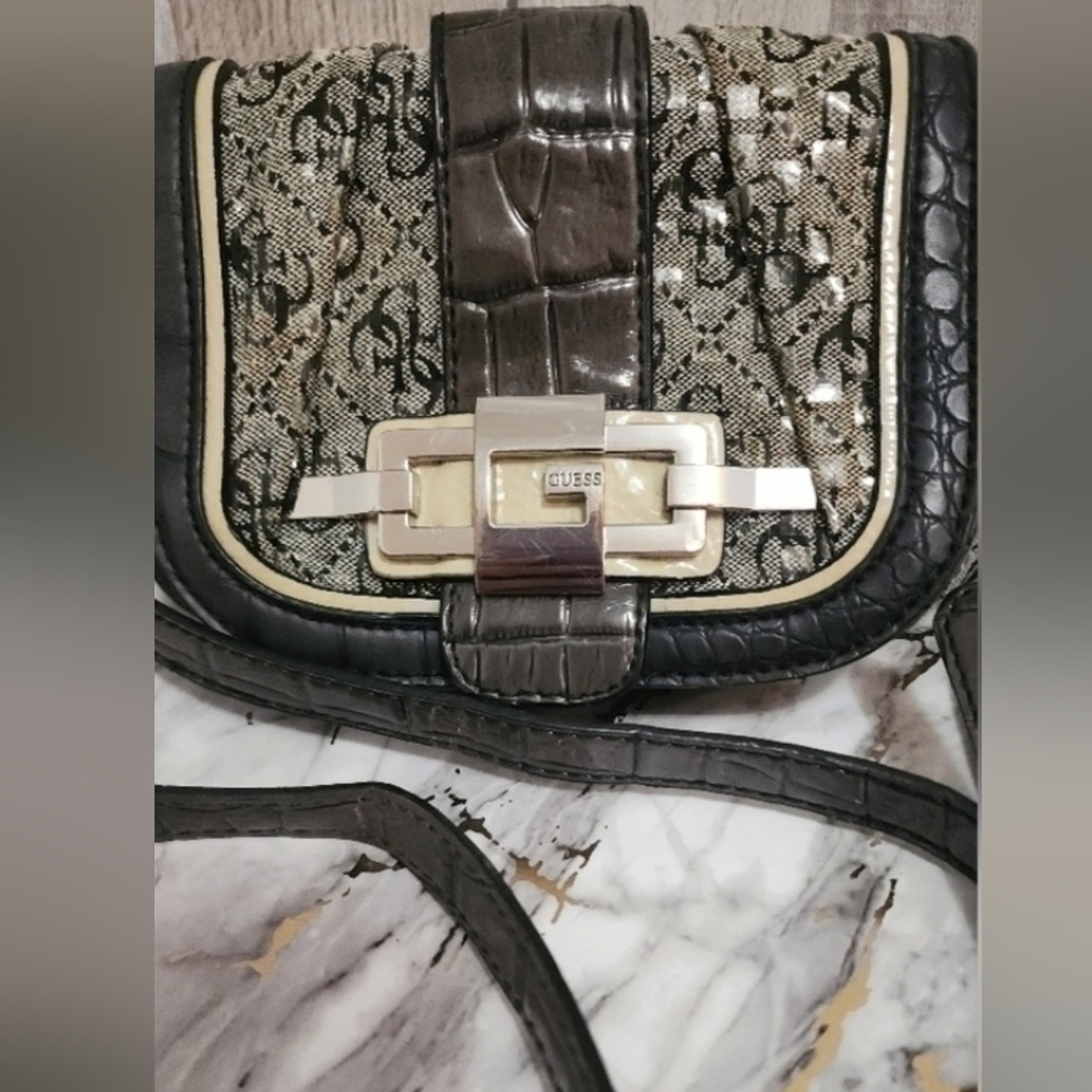 Vintage GUESS Gray and Black Monogram Sequin Mini Crossbody Bag - Picture 6 of 9